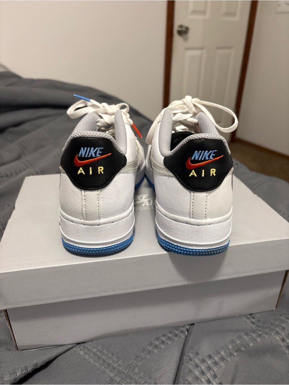 Nike Air Force 1 LV8 GS “Happy Hoops” - Size 6.5Y — Like New 🔥 Women’s 8 - Picture 3 of 4